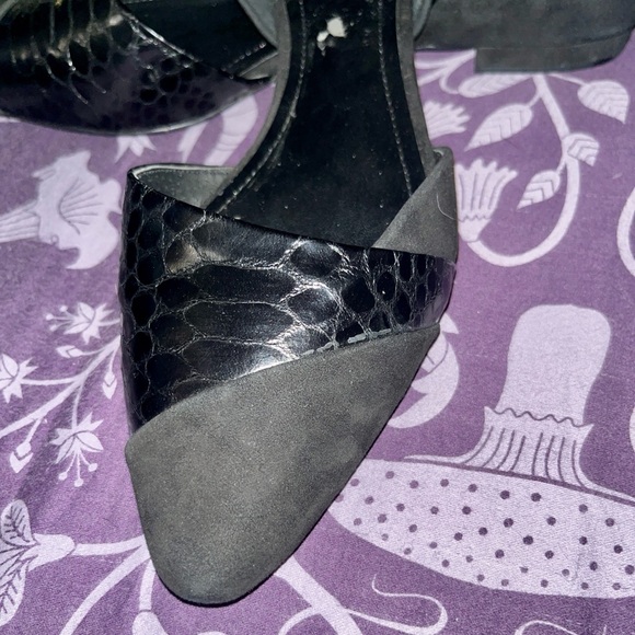 Vince Camuto Leather Flats - Picture 1 of 6